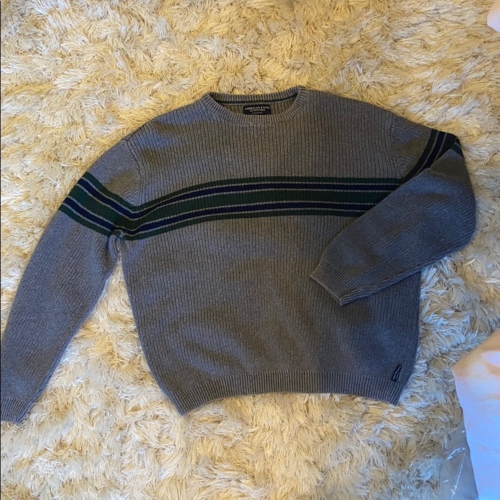 AMERICAN EAGLE SWEATER